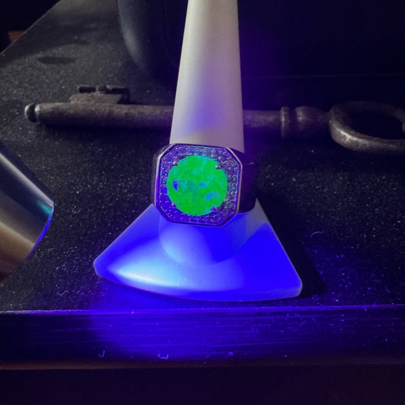 925 Green Spinel Men’s Ring - Picture 12 of 12